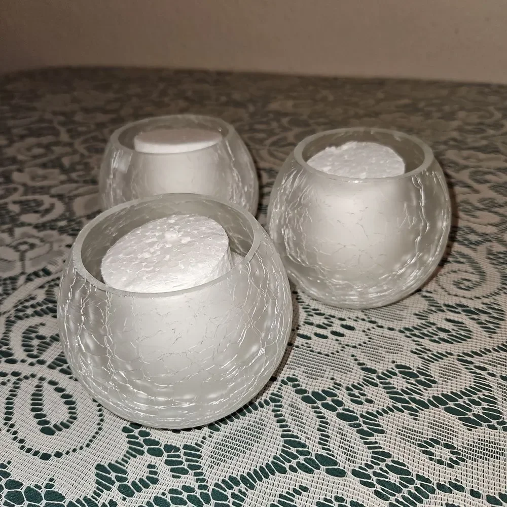 Source Unknown white frosted